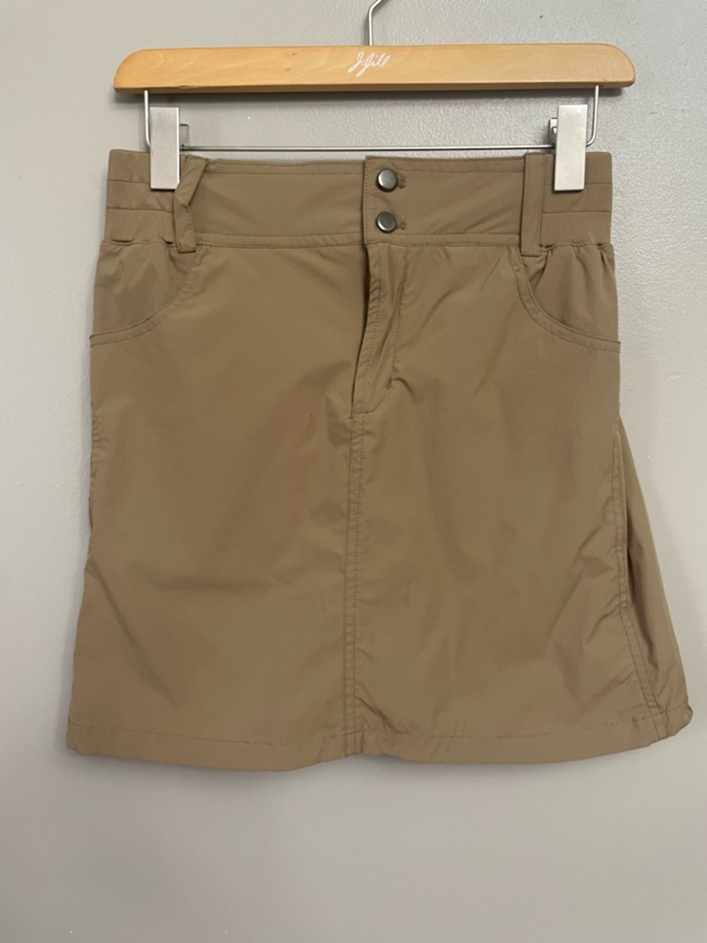 Videos size medium  skirt with fitted shorts attached  hiking Gorpcore outdoors